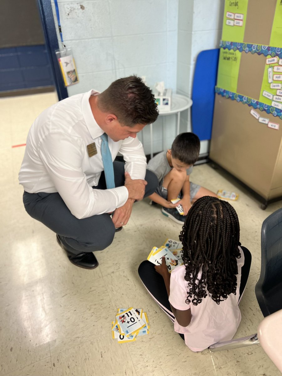 FMTFalcons's tweet photo. Fairmount enjoyed a visit from Dr. Roumpos today! It was great to share all of the wonderful things happening at Fairmount! @FrancisHowell #FMTFalconLife https://t.co/n5RBAdFodz