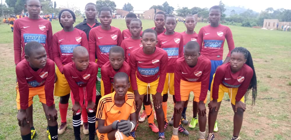 Malanghaelitefc's tweet photo. We thank God for enabling us to complete our first holiday program in #Nakabago Nasuti Mukono district. We had 36 players
#malanghasportstv ,#MFATv,#malanghafootballclub,#malanghaelitegirlswfc,#malanghatoursevents,#malanghaelitetv https://t.co/NPCYEMKSyO