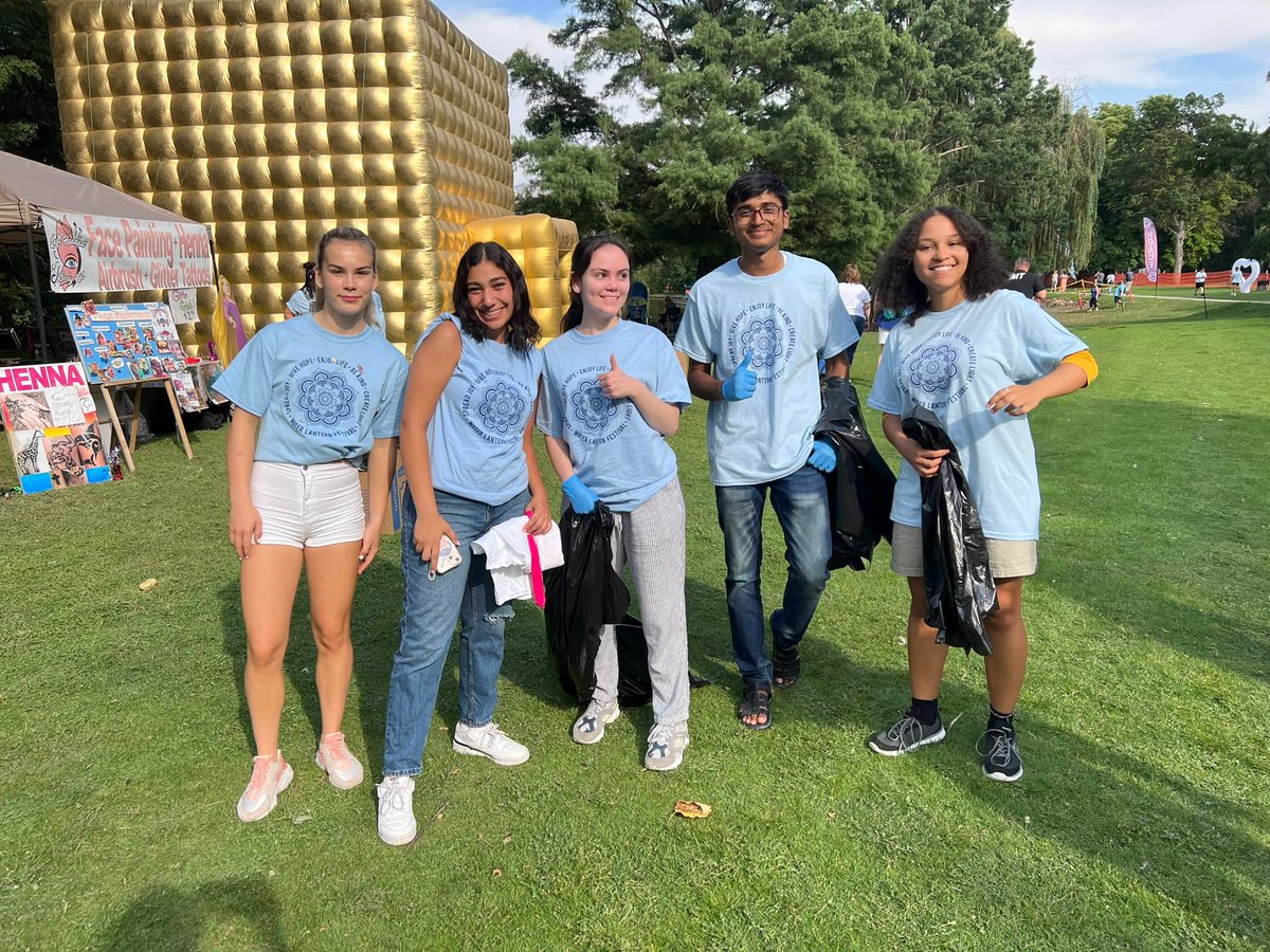 cieehsusa's tweet photo. "#CIEE Students, host moms, host sister and friends had a blast volunteering yesterday at the Boise Water Lantern Festival! ❤️🤗" - Host Mom Laurel
#WhyIHost #WeAreCIEE #Classof2023 #CIEEHSUSA https://t.co/W2OvqK8Q9c