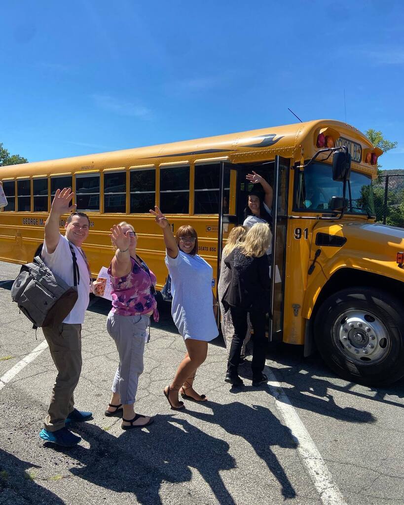 Day 1: just like that we are back! It’s official the 2022-2023 school year started and we are all excited to kick off this year! Amazing day seeing everyone and getting a bus tour of Newburgh 🤩 instagr.am/p/Ch-qj2mvAKp/