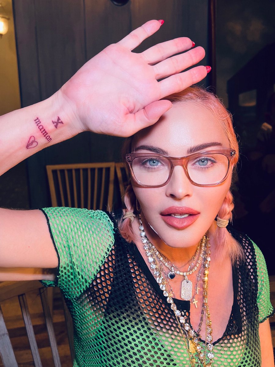 LOQUILLO PANAMA on Twitter "RT Madonna Broken hearts club💔!"