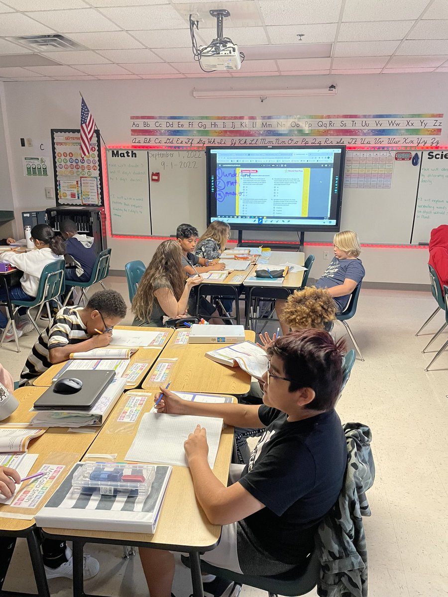 hchhuling's tweet photo. Be AGGRESSIVE…Be…Be AGGRESSIVE!!!  Let me be AGGRESSIVE and say that Ms. Fairman is always MONITORING her students and how well they are mastering the concepts! 💚@MCLACreek @LWISDlearning @LakeWorthISD #worthit https://t.co/KeTubteqJ8