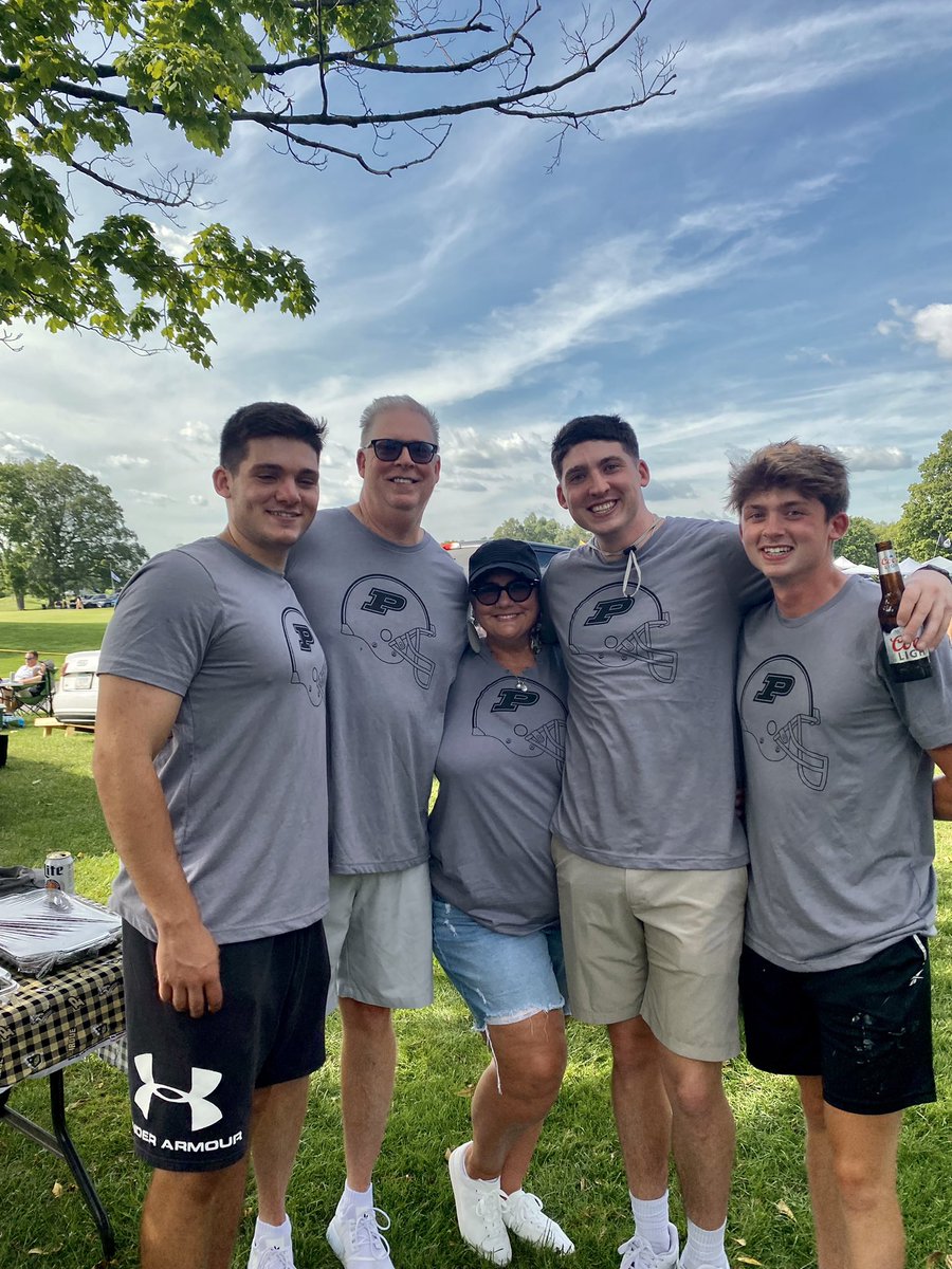 Leslie skaggs tweet media