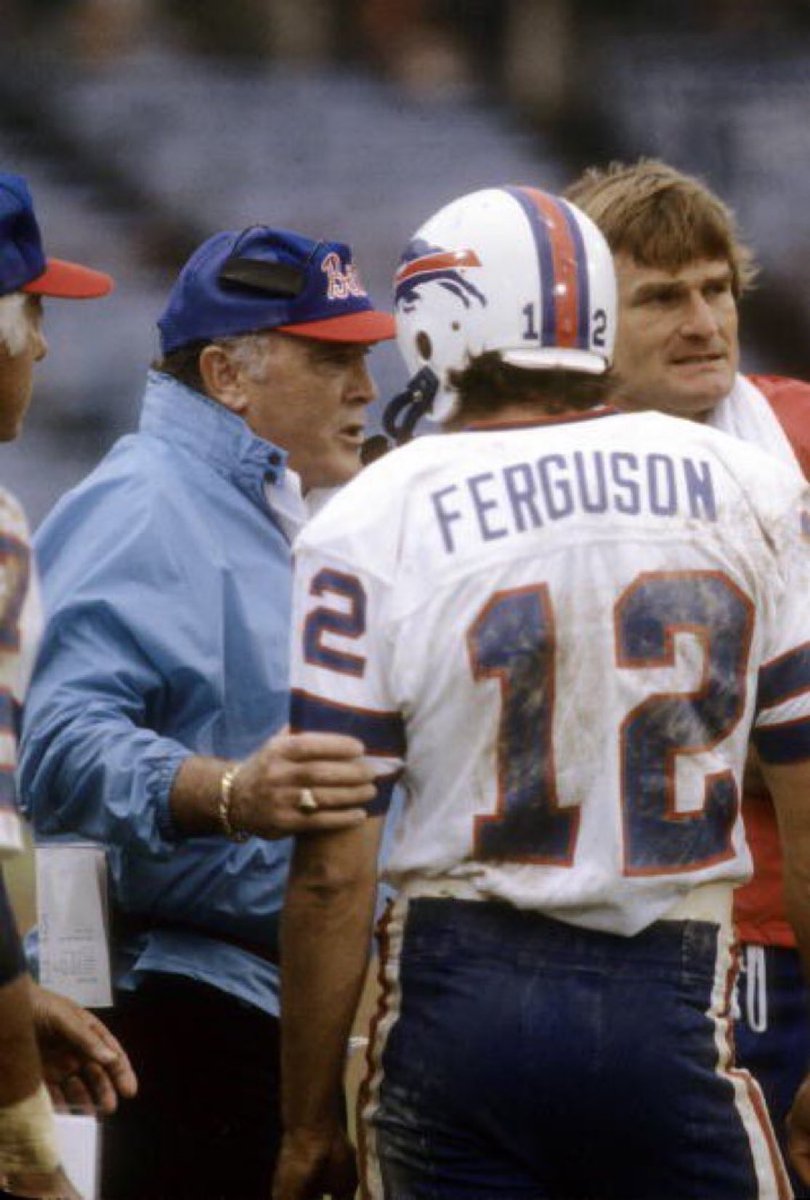 Super70sSports's tweet photo. "I think O.J.'s gonna stab me, Coach."
"We ALL think that, Joe. Now get back in the goddamn game." https://t.co/x9oAA2E8WB