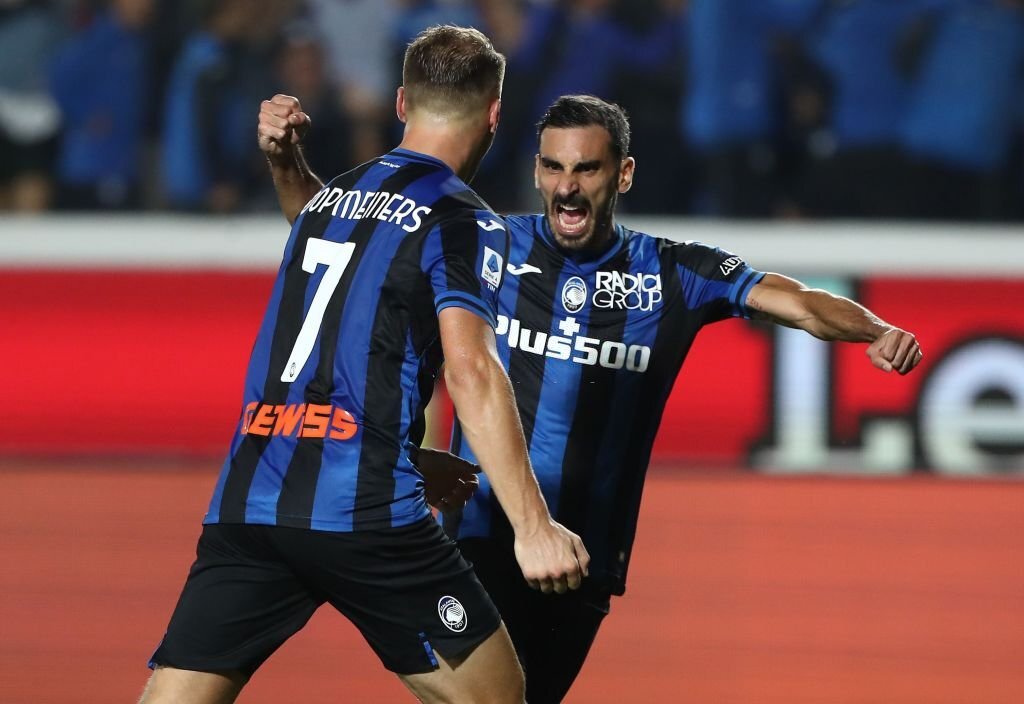 3 mesi dopo...felice di essere rientrato e per questa vittoria importante. Testa a lunedì! #ForzaDea 💙🖤
