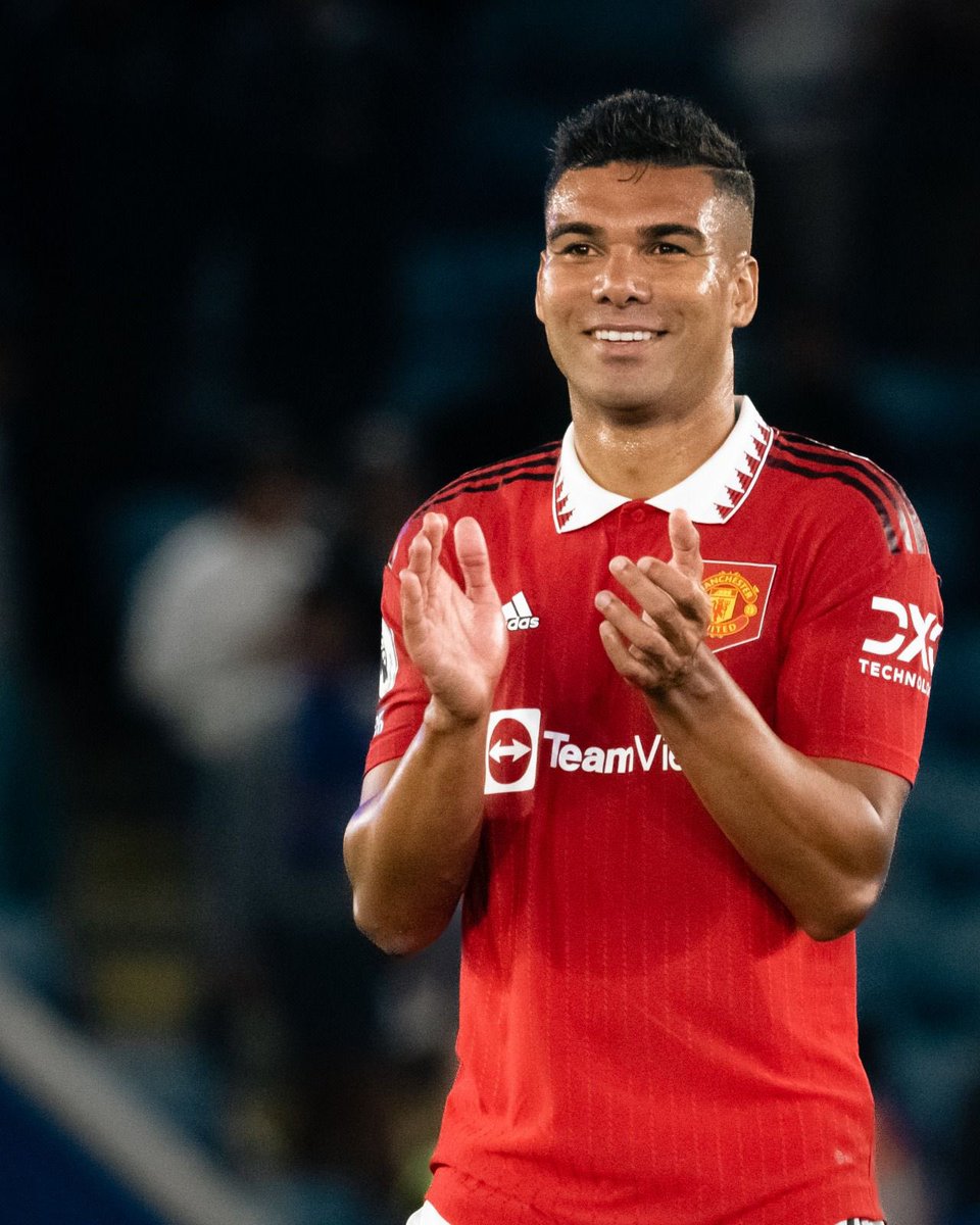 Casemiro's tweet photo. Great team win!! 👊🏽

#MUFC 🔴 https://t.co/u9eDjIsvt1