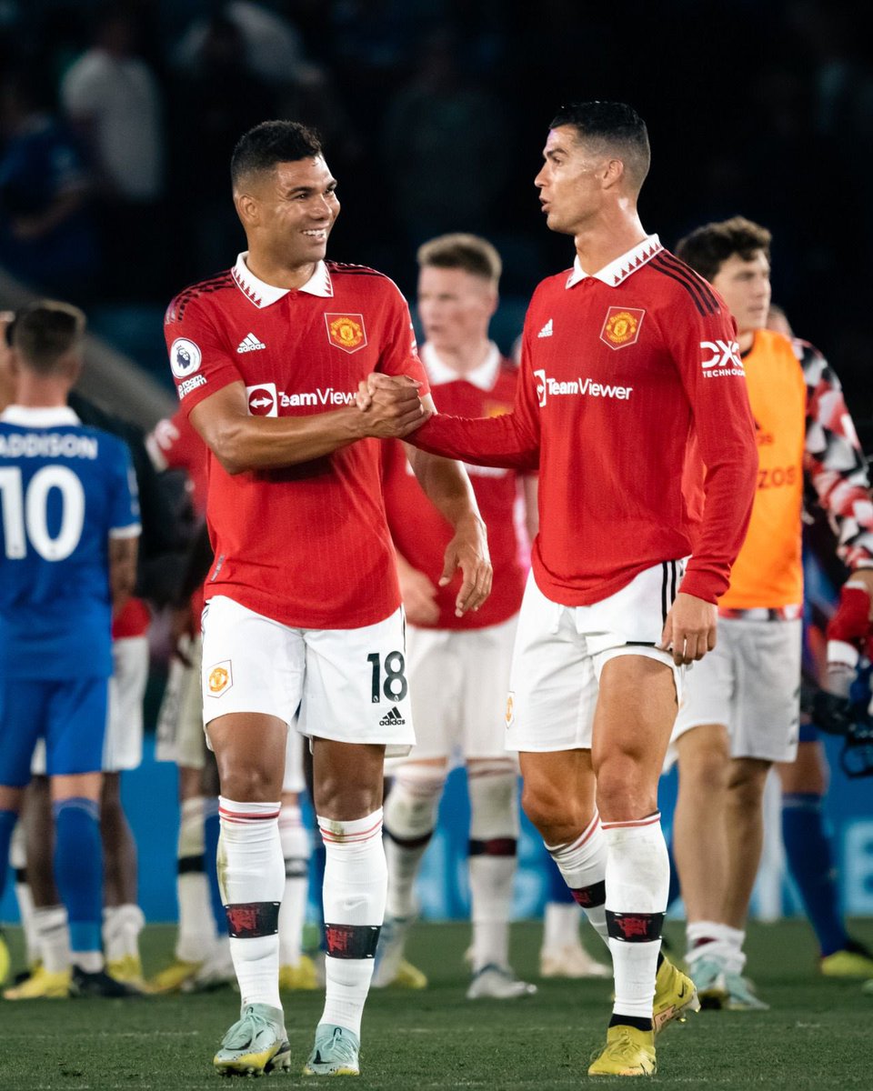 Casemiro's tweet photo. Great team win!! 👊🏽

#MUFC 🔴 https://t.co/u9eDjIsvt1