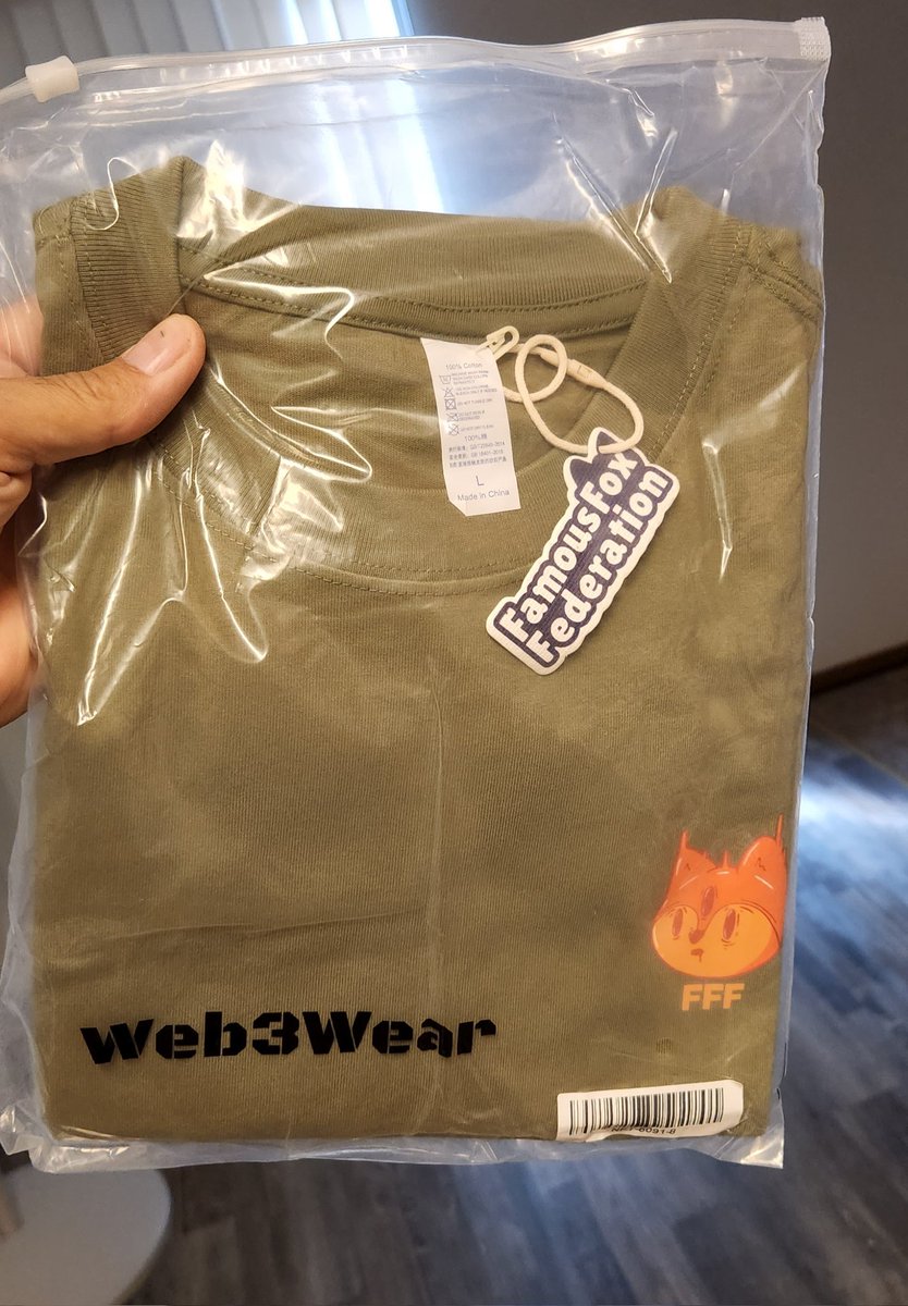 psparks208's tweet photo. My new favorite shirt!!🟠🟠 #FFFMERCH @FamousFoxFed https://t.co/TtJCvrQkC0