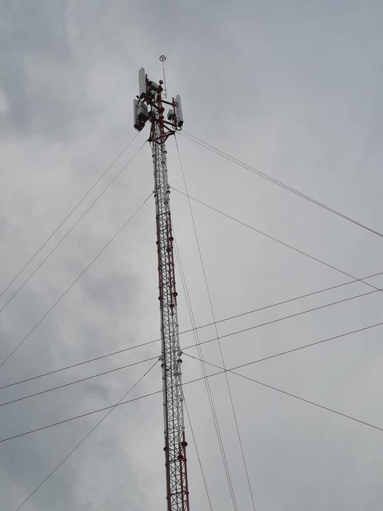 Para abatir el rezago en conectividad en #Oaxaca, el Módulo de #Coplade en #Tlaxiaco da seguimiento a la construcción de la torre de telefonía e Internet para enlazar a S. MIGUEL ACHIUTLA y sus comunidades con la red de telecomunicaciones, como indicó el Gdor. <a href="/alejandromurat/">Alejandro Murat</a>.