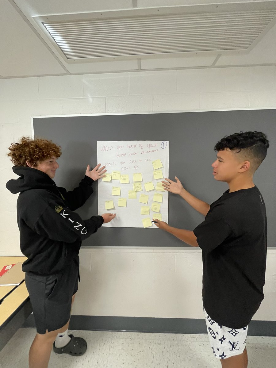 Julie Fisher tweet media