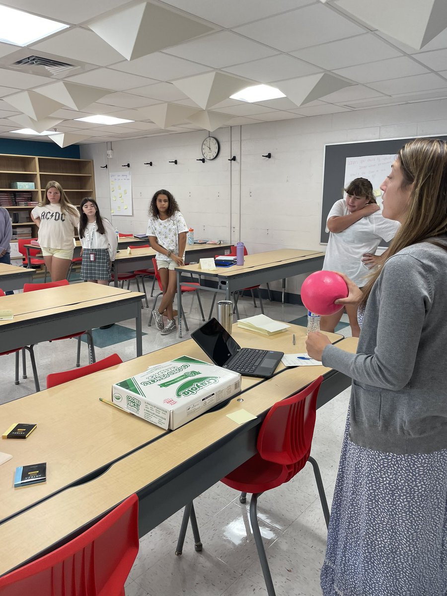 Julie Fisher tweet media