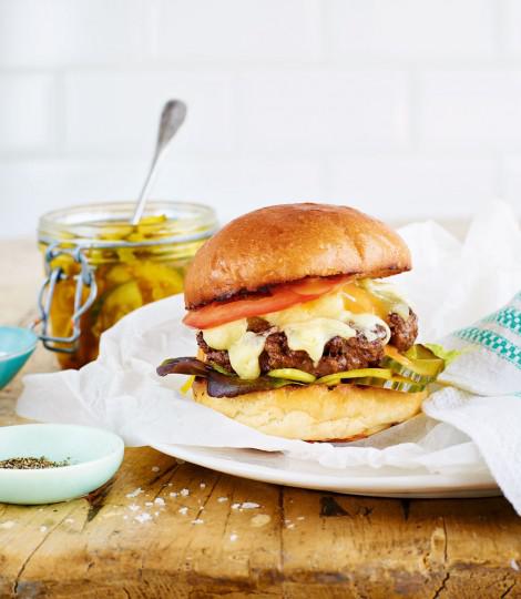 The ultimate BBQ burger #seasonal #recipe bit.ly/3PNezot
