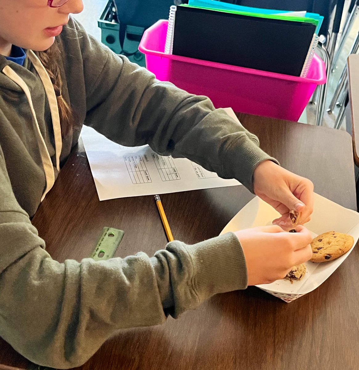 JamieMcBee's tweet photo. Making sure we understand our @ExemplarsK12 rubric 😊 We are ready for our Exemplar journey. #NISDMath @AliThomas9218 @NISDElemMath @NISDBraunStat https://t.co/Qf1JLB3We6