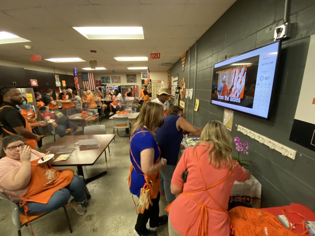 Congratulations to Pisarski, Kimberly A on her promotion to master trainer at HDU. Today was her last day after 18 years at 0262. Thanks for everything you did for 0262 and we will miss you.