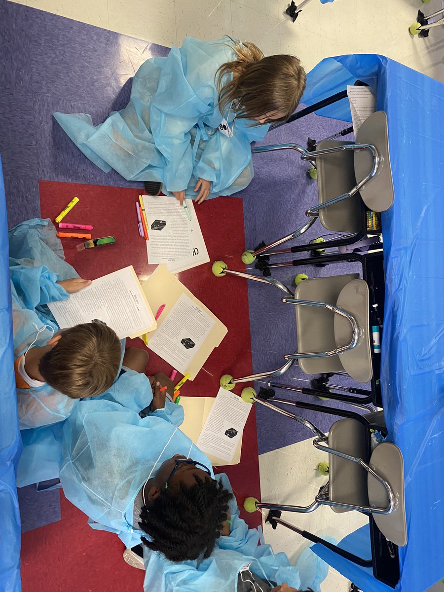 thepowerof4th's tweet photo. it’s a beautiful day to talk about character traits! 🩺🩻🥼room 401 turned into operating room 401 today. these world class surgeons dissected a passage and then used our character’s thoughts, words and actions to help complete a successful surgery! https://t.co/r88VBcEK4K