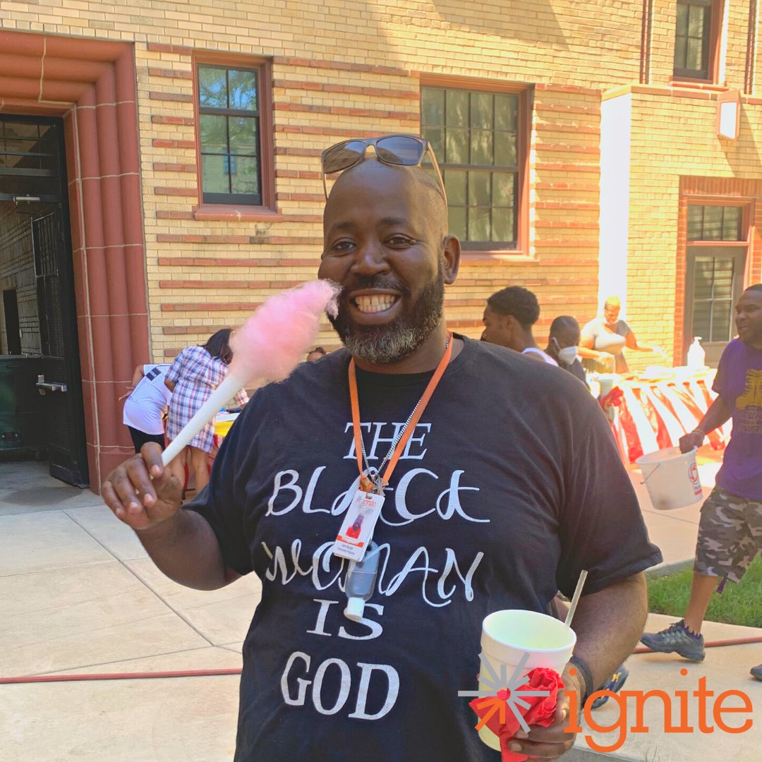 ignite_promise's tweet photo. Yesterday, we pulled out all the stops for an awesome carnival held at the Rosenwald, and invited not just our youth, but also the whole community. We had an awesome time, and our staff got to display talents as game hosts, cotton candy makers, and fortune tellers #IgniteChicago https://t.co/sXbykqxAOq