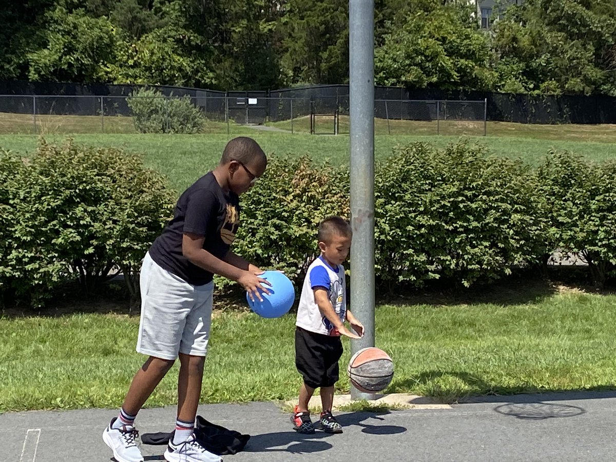 Ms. Cowan tweet media