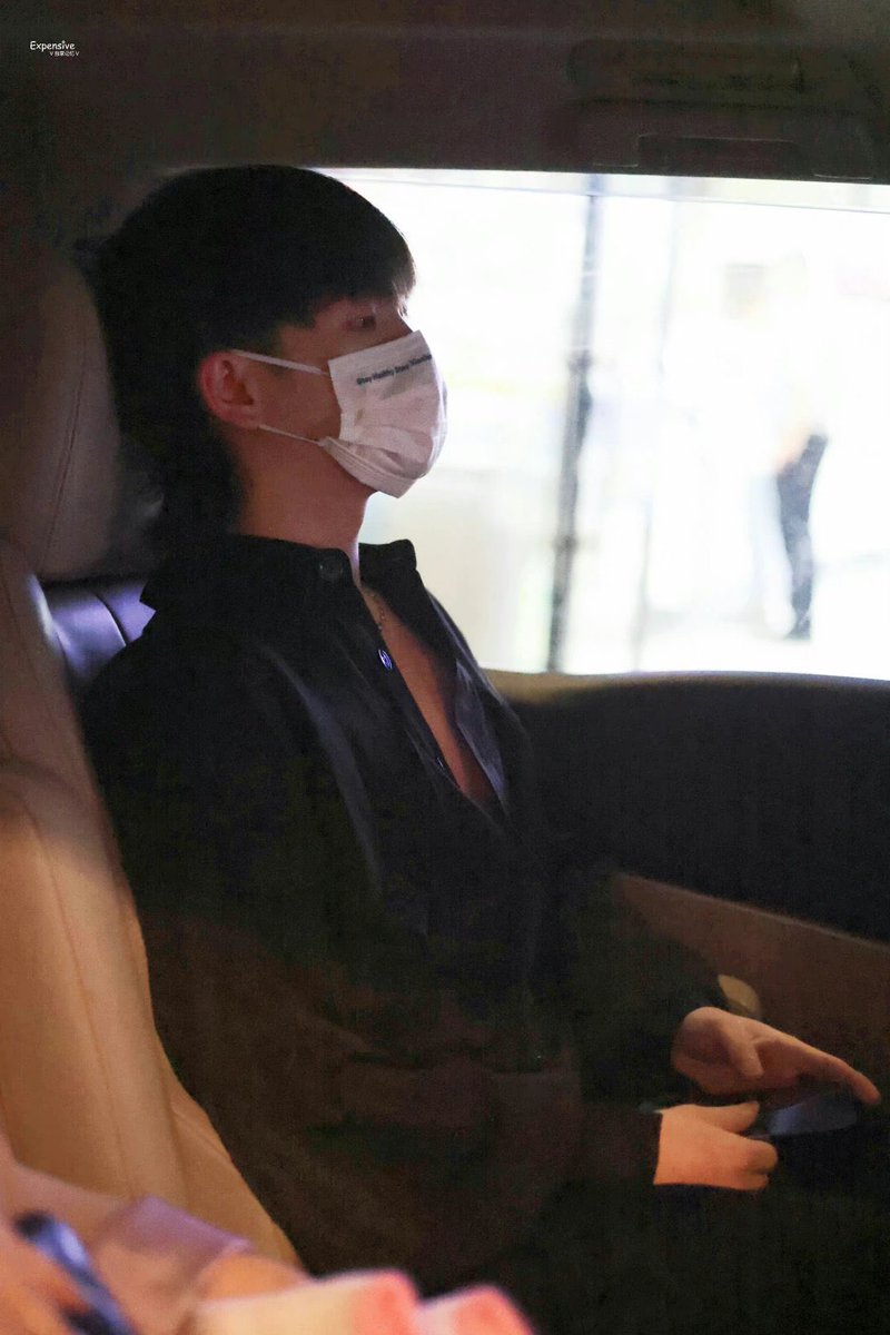 zznpics's tweet photo. 220830 Going To Work 
© Expensive-独家记忆Vv
 
#周震南 #VinZhou #ZhouZhennan https://t.co/HIEXdekSkQ