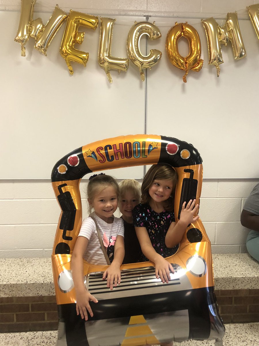 DrJanetWright's tweet photo. It was nice seeing so many families back in the building today.  NPES orientation 💚
@NPESbraves3012 https://t.co/y7Hyorvgnn