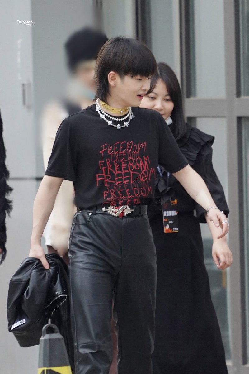 zznpics's tweet photo. 220831 © Expensive-独家记忆Vv
 
#周震南 #VinZhou #ZhouZhennan https://t.co/hNyNAlldkN