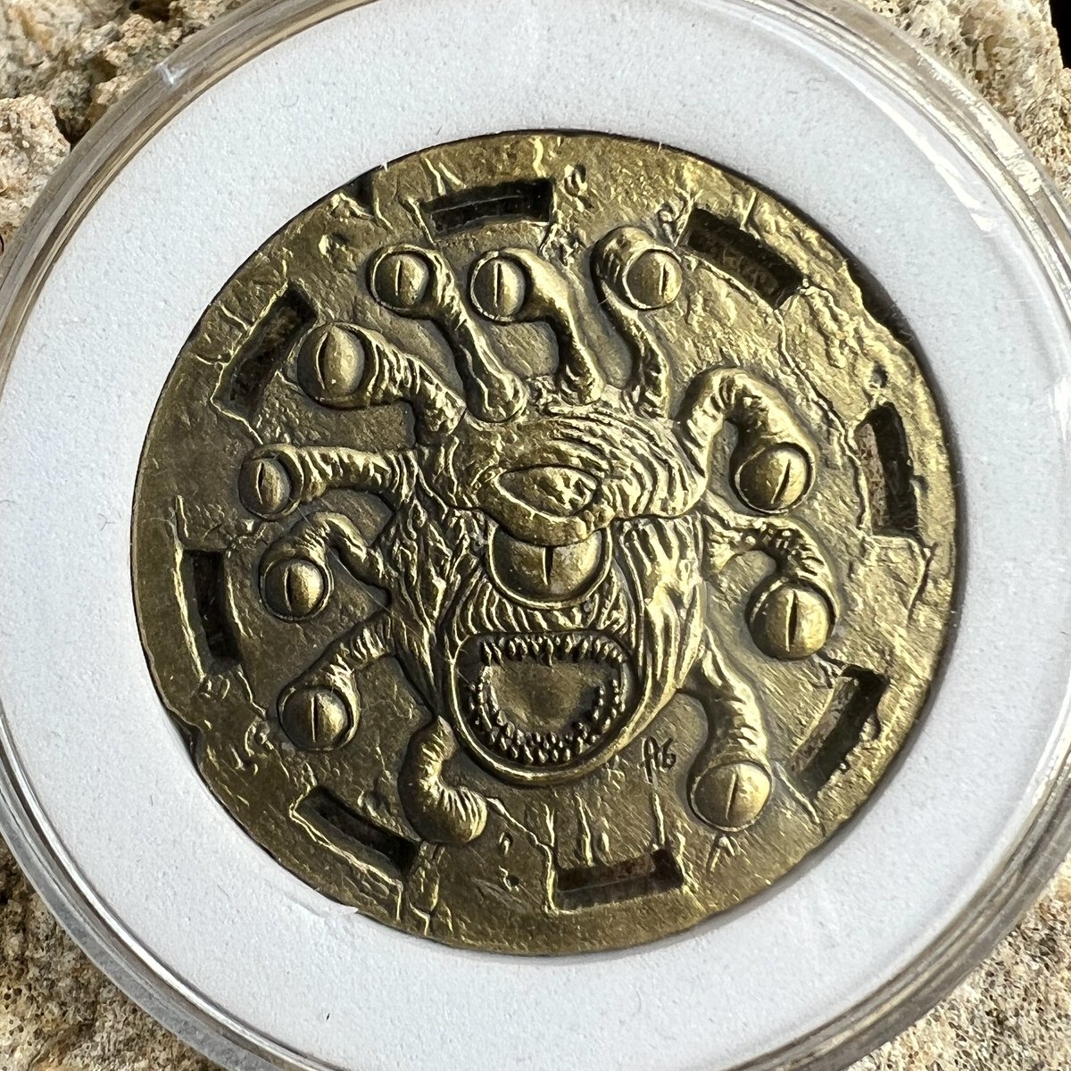 DiceCrypt's tweet photo. Eye hope to see you at DragonCon 2022.
#dragoncon2022 #crypticcreative #dicecrypt #decisioncoin #eyetyrant https://t.co/Zu6bZ4eRZz