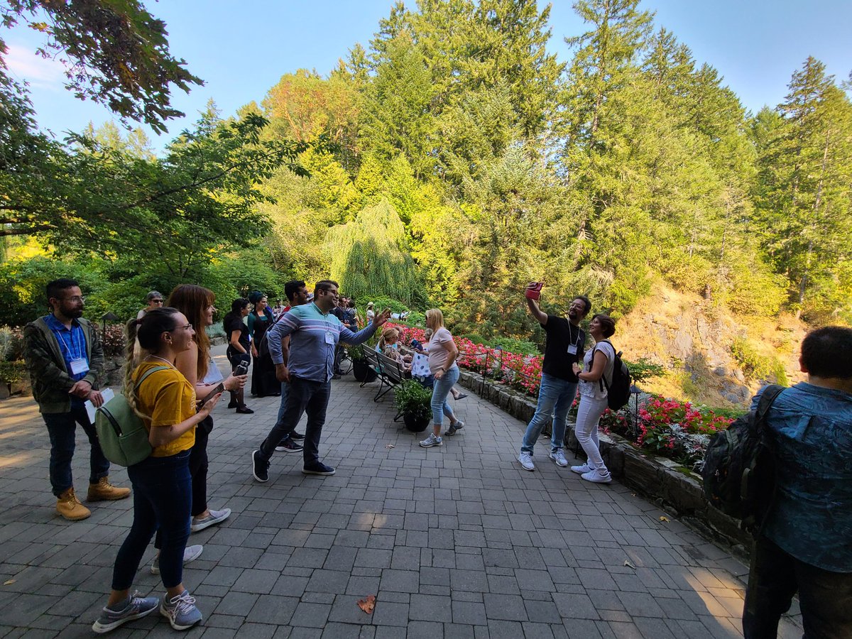 agbrolo's tweet photo. Conference #NFO16 excursion to @butchartgardens Everyone seems to enjoy the beauty of one of the nicest garden in the world! #yyj https://t.co/IDecKnp9ep