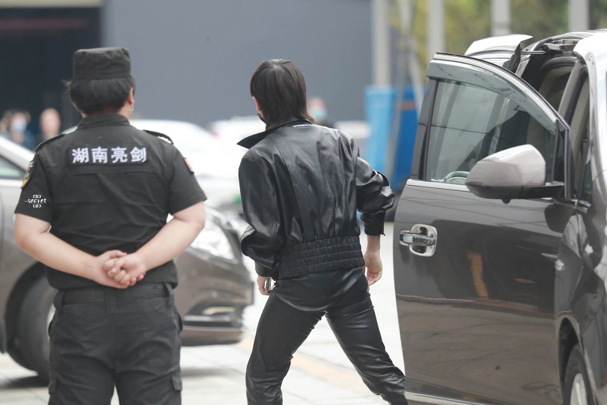 220901 Going To Work 
© OurSecret·周震南
 
#周震南 #VinZhou #ZhouZhennan