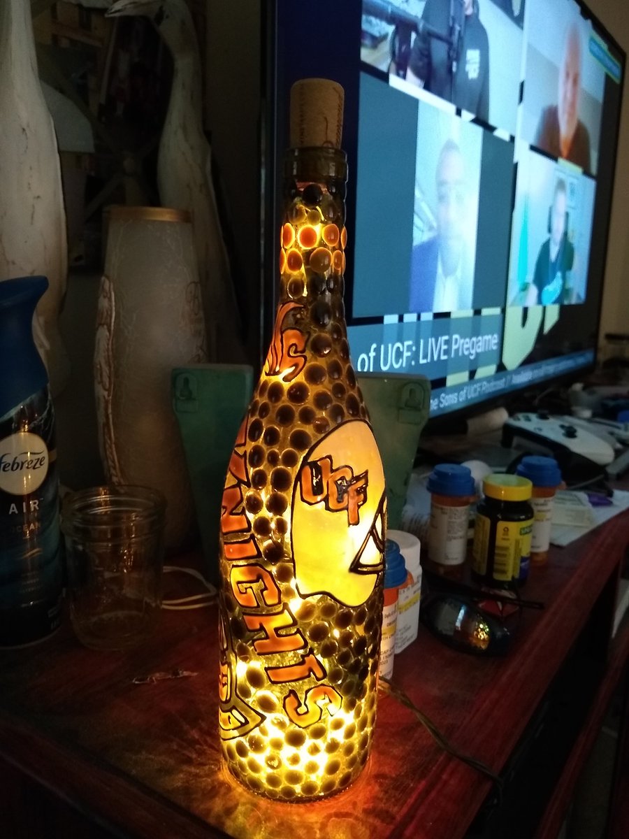 UCFtripp's tweet photo. GameDay prepared!  Go Knights! Watching @SonsofUCF pregame. https://t.co/vspWr5YF79