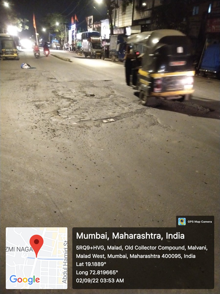 jabbarsmns's tweet photo. सदर ठिकाण्यावरील प्रमुख रस्ता हे त्वरित दुरुस्त करण्यात यावे.मा नगरसेविका क���मारजहाँ सिद्दीकी यांच्या कार्यालय समोर हा धोकादायक खड्डा असून अपघात होण्याची शक्यता आहे.

#म #मराठी #मनपा 

@Nayan7217_ @fighterhemant @MalavadeSushant @mnsreport9 @mnsadhikrut @mybmcWardPN @mybmcRoads https://t.co/qvMZTYq5hI
