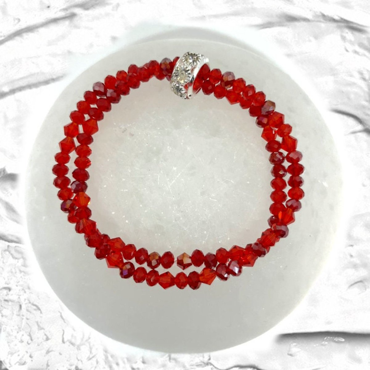 stnic19's tweet photo. Beautiful Red ,Clear 2mm Swarovski ,Bicone Crystal Bracelet ,Red  Bicone  Bracelet ,Silver Stone Spacer ,Gift,Love Friendship bracelet
 #Beautiful #SwarovskiBicone #Spacer #clear #Giftlove #Bracelet #Bicone #Friendship #Silver #LuckyGem7

👉https://t.co/V8WAvgvCw1 https://t.co/ycflTAeZsy