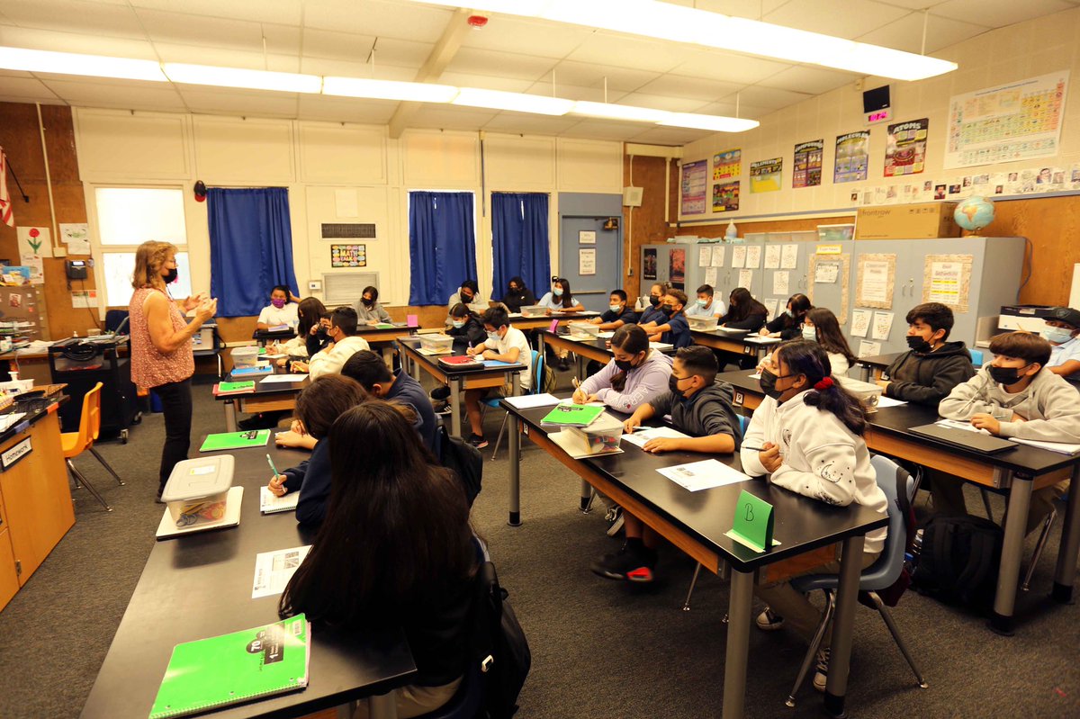 mtviewschools's tweet photo. MVSD is proud of its students who are settling into the school year and working hard each day in class. From preschool to 8th grade dynamic teaching and learning are taking place daily at all of our schools. #mvsdrocks https://t.co/wSd4Al9lt0