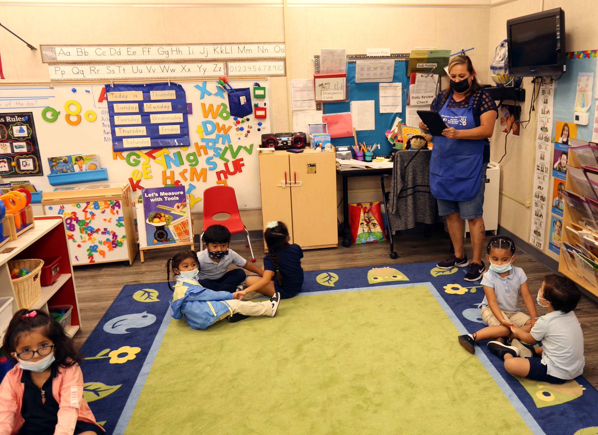 mtviewschools's tweet photo. MVSD is proud of its students who are settling into the school year and working hard each day in class. From preschool to 8th grade dynamic teaching and learning are taking place daily at all of our schools. #mvsdrocks https://t.co/wSd4Al9lt0