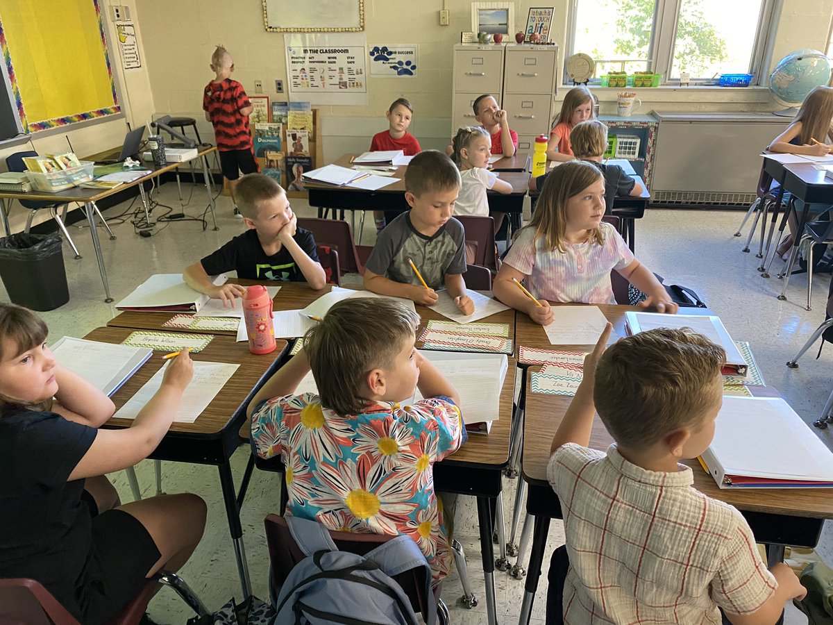 randomly_shawn's tweet image. It was an awesome first day of school! We are ready for a great year!  @CCPSMD