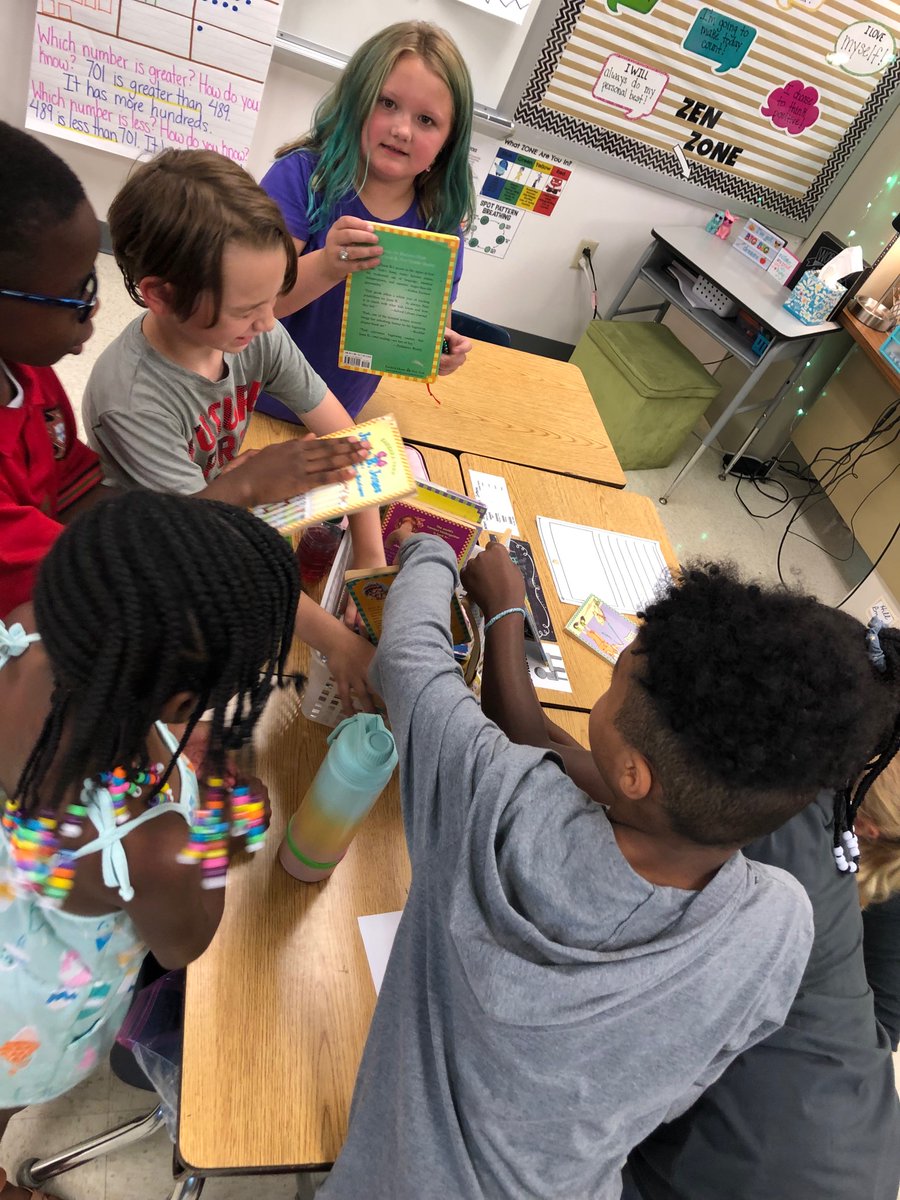 Mrs_Hill1030's tweet photo. Today we learned all about mentor authors! The kiddos got to explore different mentor authors and share what they enjoy most about their writing. Then we listened to a story written by Patricia Polacco during snack timeπ #WeAreDES #ItsAKnightThing @ZumDardenne https://t.co/V0pznLeFlw