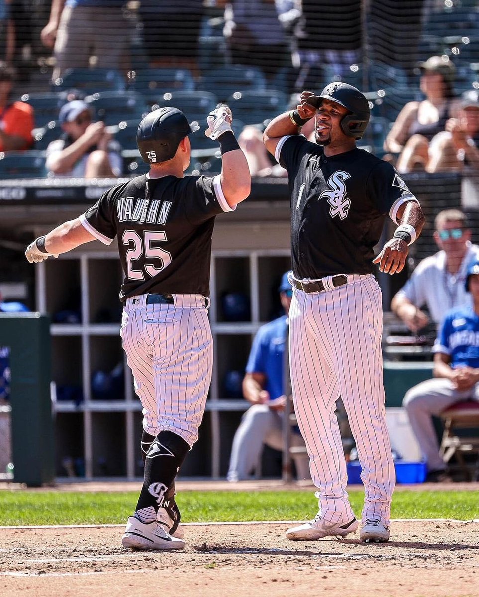 Xavier_Sanchez4's tweet photo. Game 131 of 162

White Sox (65-66) 7, Royals 1. Final.

•Cueto (W, 7-6)- 5.1 IP, 6 H, R/ER, 5 K
•Bullpen- 3.2 IP, 2 H, BB, 6 K
•Andrus- 2/4, R, RBI, BB
•Vaughn- 2/5, R, HR, 2 RBI
•Grandal- 1/4, R, 2B
•Pollock- 2/4, 2 R, HR, 2 RBI
•García- 2/4, R, RBI

#CWS22 #ChangeTheGame https://t.co/6YzpO9ojBw