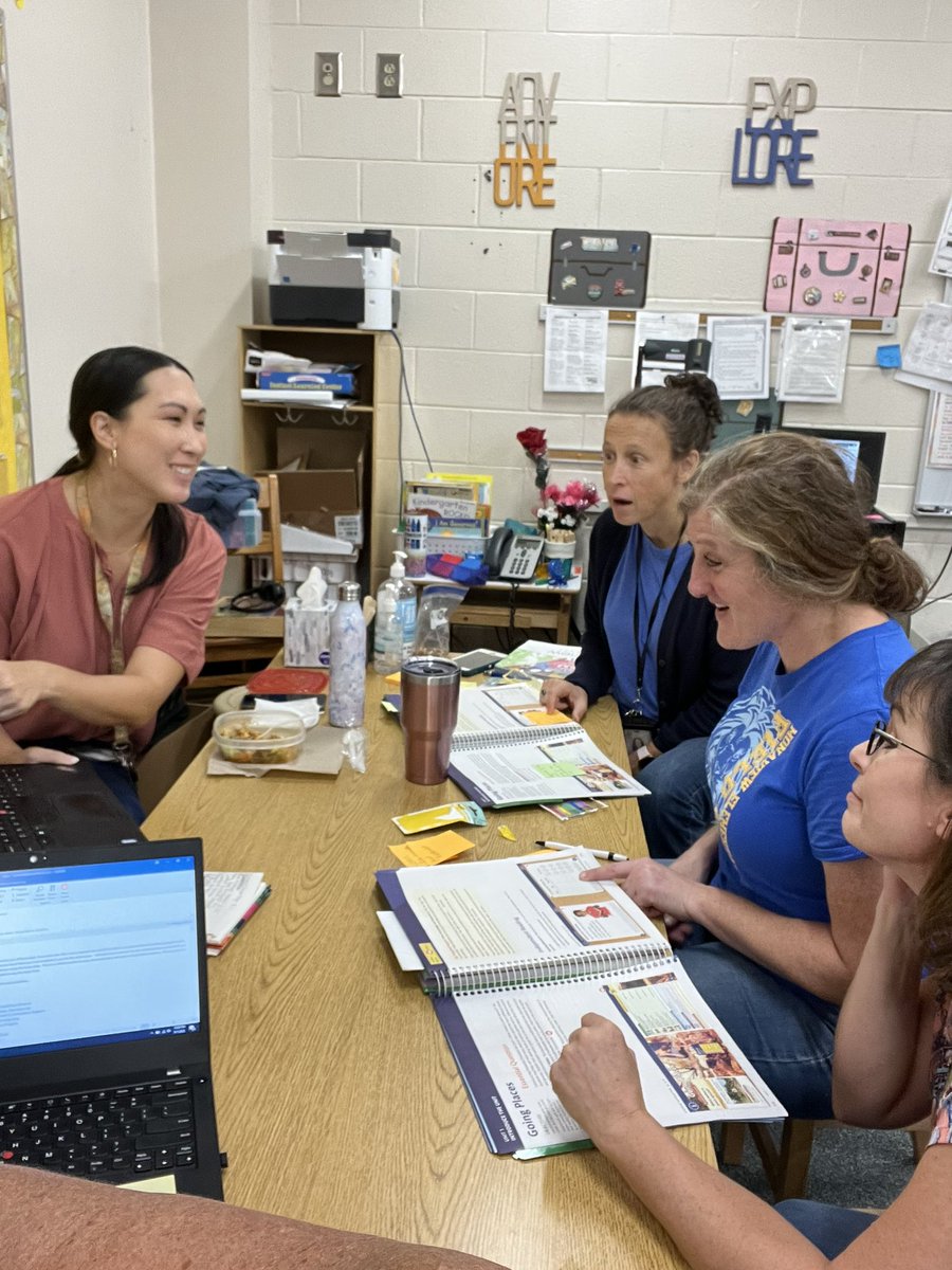 ❤️working with K5 Team <a href="/gcschools/">Greenville County Schools</a> to plan and organize with a new resource. Excited to collaborate and create a love of reading with Monaview students.📚#ThankfulThursday <a href="/MonaviewES/">Monaview Elementary</a> <a href="/DocStevensGCS/">Susan Stevens</a> <a href="/tdean65/">Tara Dean</a> <a href="/SpecialistsELA/">ElemELASpecialists</a> <a href="/BrendaDByrd/">Brenda DeLaney Byrd</a>