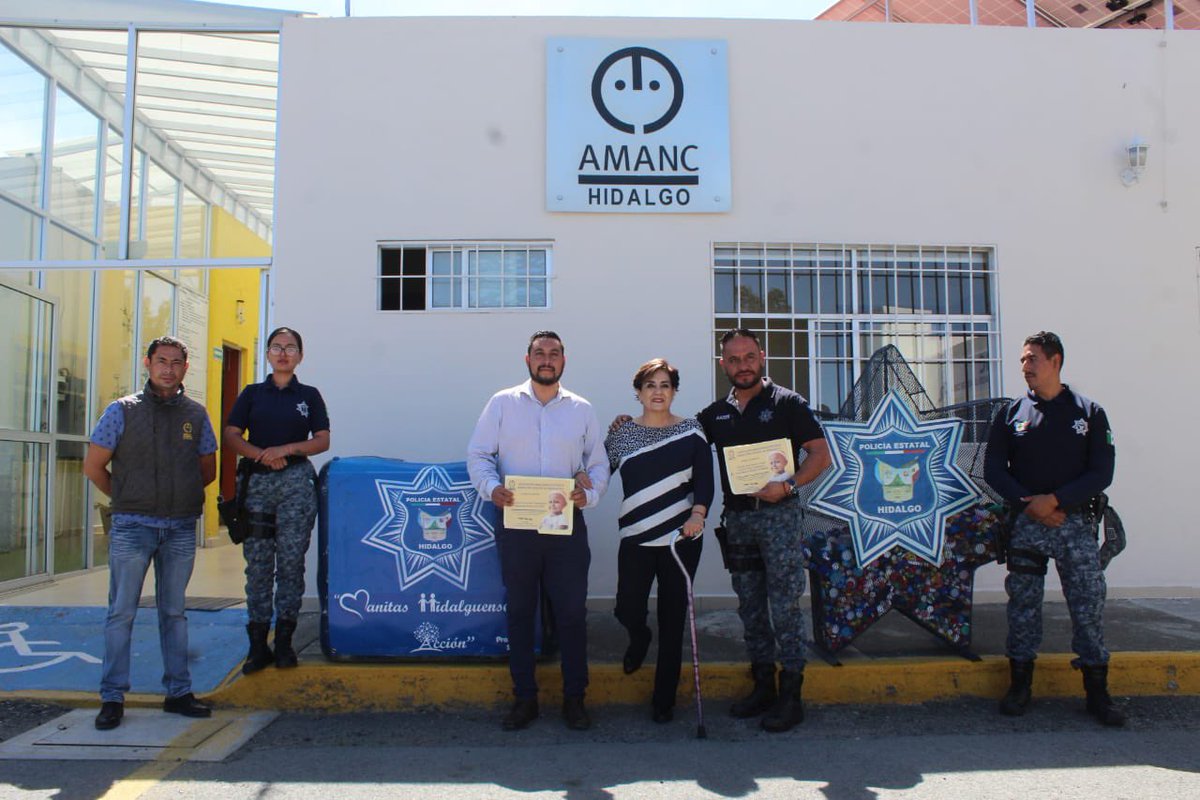 Uriel_MorenoC's tweet photo. Acudí en compañía de la Unidad de Proximidad Social y personal del Sol de Hidalgo a realizar la entrega de más de 300 kilos de material reciclable a la Asociación Mexicana de Ayuda a Niños con Cáncer (@Amanc_Hidalgo), con esta visita ya van más de 12 toneladas. https://t.co/8T53Sao4jR