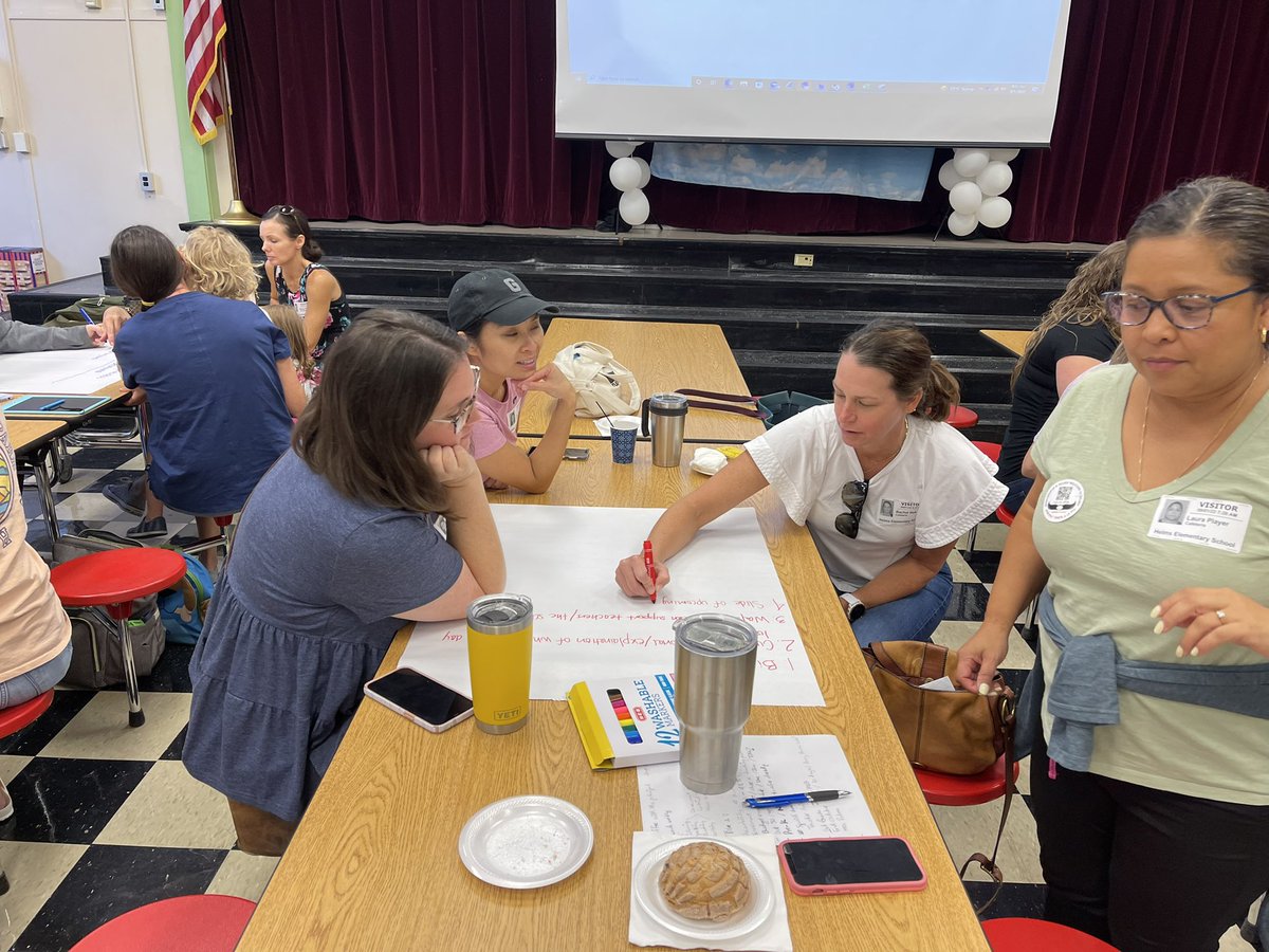 HelmsDLSchool's tweet photo. 🫶🏽Thank you to all our parents who came to support our school today! We appreciate each of you!
🫶🏽¡Gracias a todos nuestros padres que vinieron a apoyar a nuestra escuela! ¡Apreciamos a cada uno de ustedes!
@HISDFACE 
@HoustonISD 
@HISD_ESO1 https://t.co/2uY8EmnzGe
