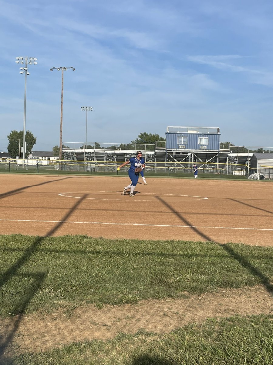 After being down 9-1 in the six, the girls go into the bottom of the 7th 10-6. Let’s go girls! #wildcatstrong