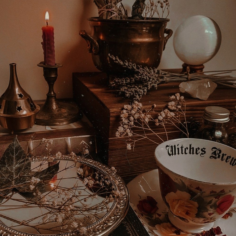 ▐ 𝗥𝗔𝗣𝗛𝗔𝗘𝗟 𝗧𝗢𝗕𝗜𝗔𝗦 𝗔𝗚𝗟𝗔𝗥𝗢𝗡𝗗

    ❛❛─my reality is created by me.─❜❜

                       ❱❱ professor of divination.
                       ❱❱ hp ; oc friendly. 
                       ❱❱ multiera. sp. 
 
─¿rt?