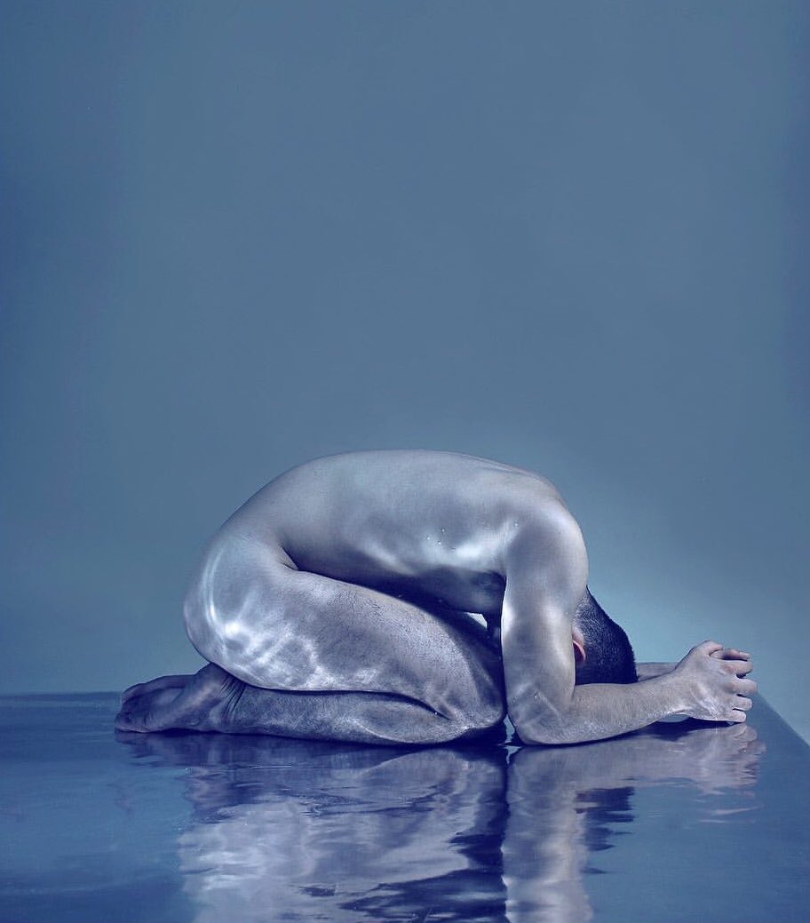 Homosartes's tweet photo. Azul Nostalgia y azul de la Memoria son parte de la colección de fotografías artística de #CuitlahuacCorrea fotógrafo mexicano. #photography #homocultura #culturagay #gayart #artegay https://t.co/thgv8Mq29S