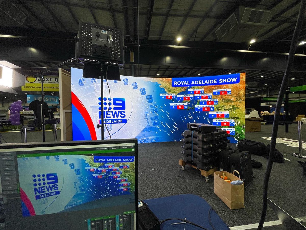 HypedMedia's tweet image. Some behind the scenes of our team in Adelaide working on this fab interactive build for @channel9 @royaladelaideshow #hypedmedia #channel9 #channelnine #royaladelaideshow #interactive #led