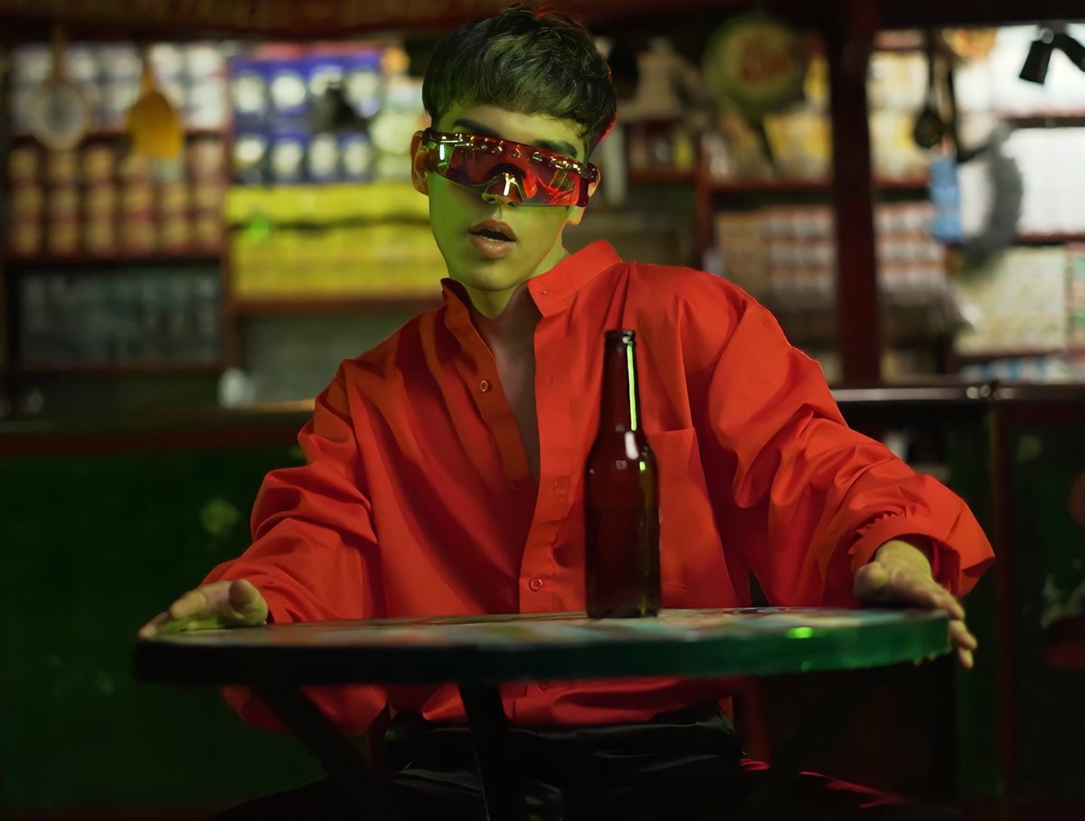 Mi nuevo vídeo musical #AmoresDeVerano se encuentra en YouTube. Corre a darle el visto bueno: youtu.be/6uiuksvIlxY