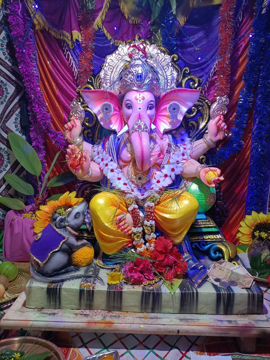 ShivramMasurka2's tweet photo. माझा बाप्पा..
#कोकणसंस्कृती #घरोघरीबाप्पा 
#म https://t.co/P0aE5cC4Nh