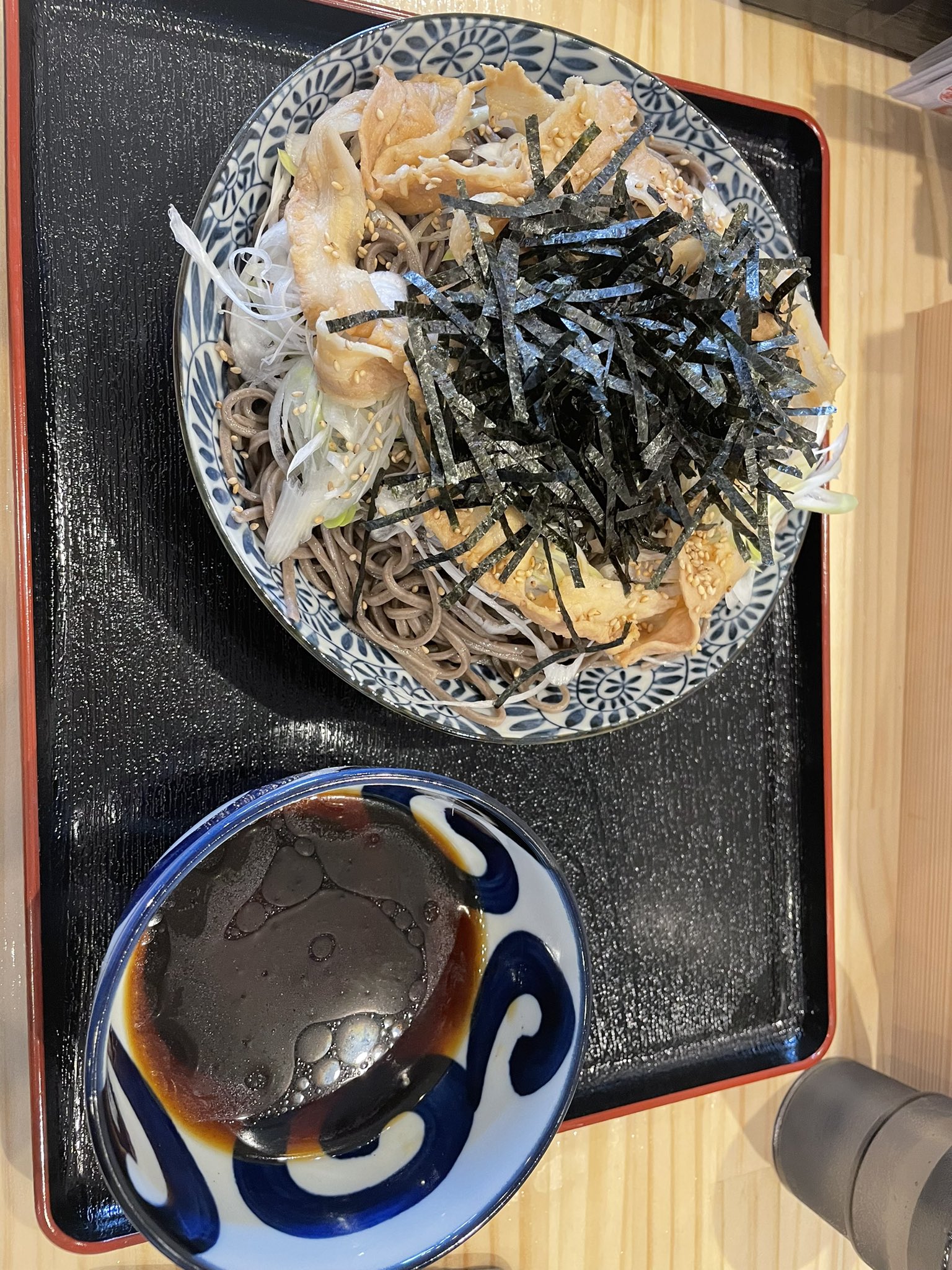 かな 9月5日グランドオープン 桜井製麺所 つけ蕎麦編 西岡に新店オープンおめでとうございます 美味しかったです 安定の油そばもありました お汁はピリ辛だけどコクがあり無料トッピング等も充実してて味変も楽しめました お蕎麦も250グラムと かな 9月5日グランドオープン 桜井製麺所 つけ蕎麦編 西岡に新店オープンおめでとうございます 美味しかったです 安定の油そばもありました お汁はピリ辛だけどコクがあり無料トッピング等も充実してて味変も楽しめました お蕎麦も250グラムと