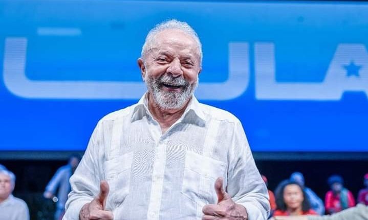 DondaRimaReal's tweet photo. Aquele sorriso de quem tá mais que pronto para fazer o Brasil feliz de novo!!
#LulaEoPTjaNo1ºTurno #Vote13
Sigo esquerdistas de volta @Nilsonhandebol https://t.co/lERnShNFB3