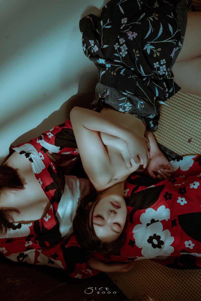 做自己的女王，不慌不忙。

摄影 @SICE3000
出镜 @XINMIAO__ @amieeeA7777777
推@IES_anh @Fengsiyuan  @qly520  
#摄影 #人像 #私房 #情绪 #写真 https://t.co/m0tDYMF1pS