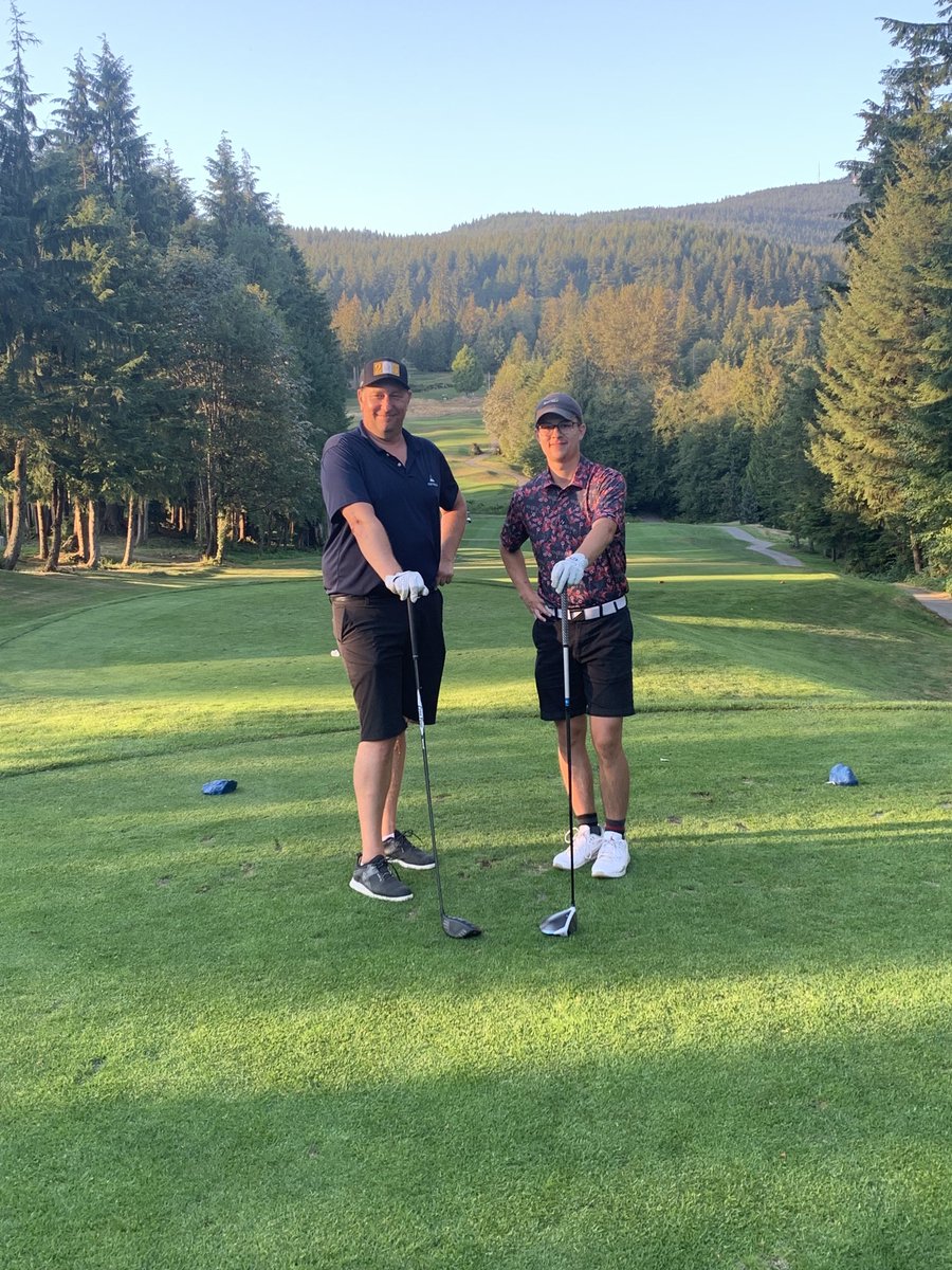 Happy trails to Elijah Kim of ⁦<a href="/NorthlandsGC/">Northlands Golf Course</a>⁩ as he heads to Calgary for the next chapter in life.

Kid was hitting it square today in a tune-up for the big father-son sendoff match tomorrow.

Good luck, Mr. Kim. You’re gonna need it.

📸 ⁦<a href="/patersonjeff/">Jeff Paterson</a>⁩