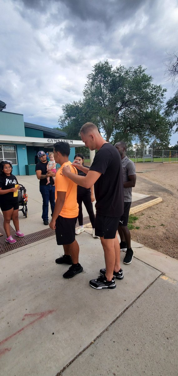 Thank you <a href="/NewMexicoUTD/">New Mexico United</a> for supporting our school's open house. We had over 500 attendees. It's going to be a great year!@APSLZ1