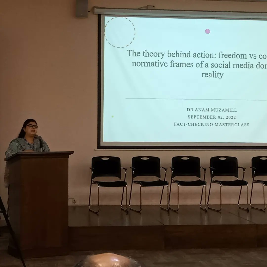 RachelAHasan's tweet photo. Dr Anam Muzamill delving into the the normative frames of a social media dominated reality at the Masterclass supported by US Mission Pakistan in partnership with PUAN. @Altaafkhaan @Mehwish_Bat00l @anam_muzamill
#FactCheck #FCCU #PUAN #Factchecking https://t.co/60mTghZE7K